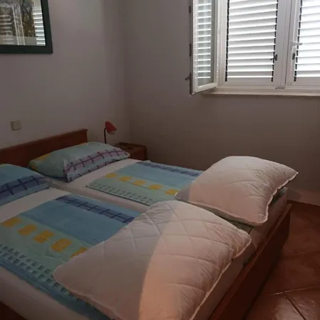 דירה With Parking Space Zecevo Rtic, - 27503 *